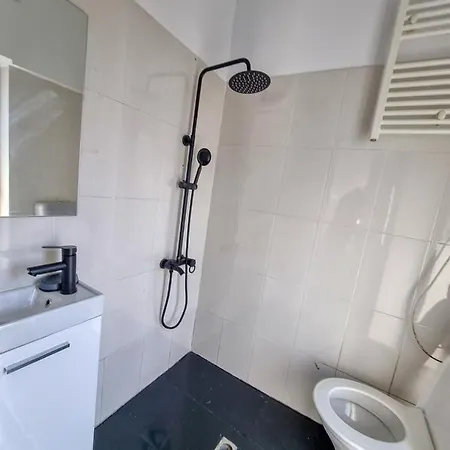 Апартаменты Inviting In Center